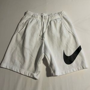 White Nike Men’s sportswear club Shorts